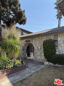 8500 Sunland Blvd APT 23