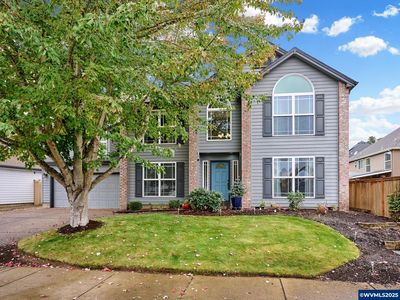 7553 Shadowwood St NE