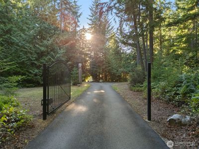 10500 Banner Road SE