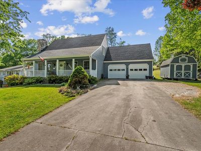2609 E Hillview Dr