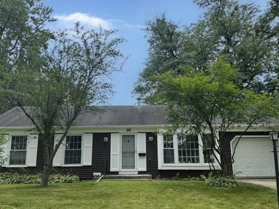 Property at 16 Somerset Rd, Montgomery, IL