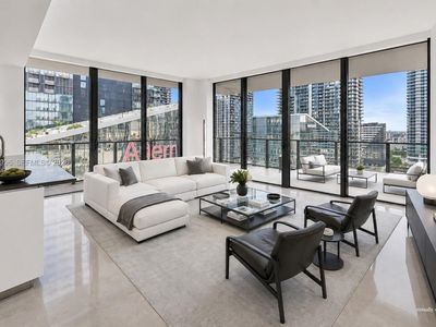 68 SE 6th St APT 1702