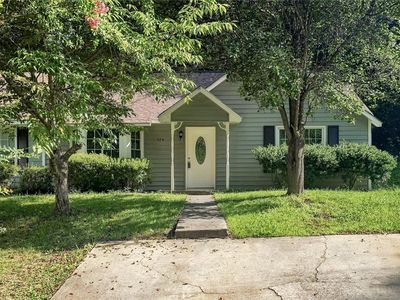 324 Farm Place Ct NE