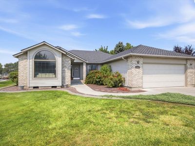 3504 S Reed Ct