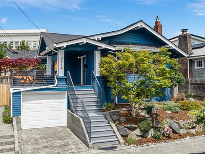 3214 S Byron