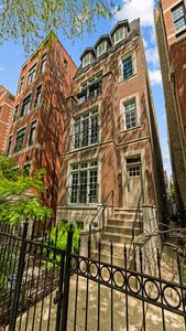 820 W Buckingham Pl #1
