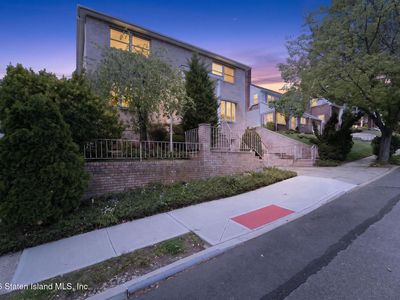 19 Sanford Pl