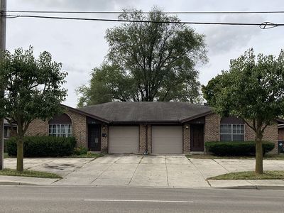 216 N Main St