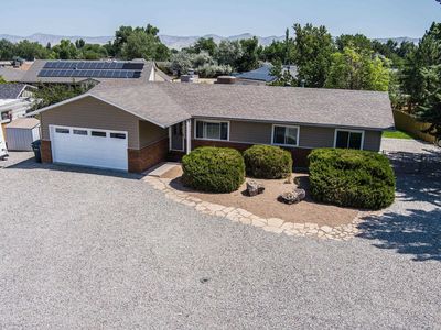 718 Ash Dr