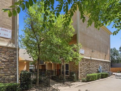 3111 Cedarplaza Ln APT 103