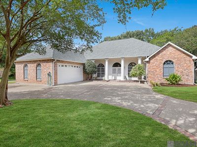 2310 Dove Hollow Dr