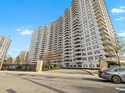2000 Linwood Ave APT 14Y