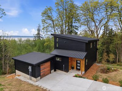 19420 93rd Drive NW