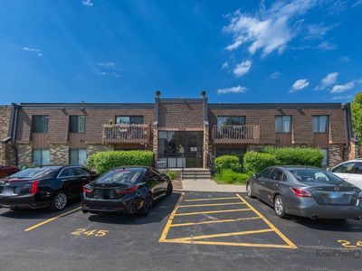 729 Limerick Ln APT 2D