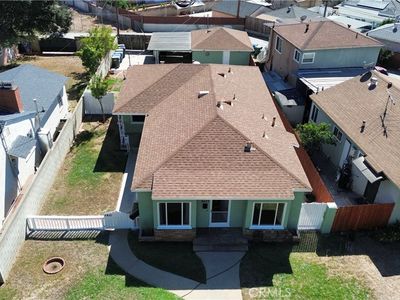 2421 W Via Corona