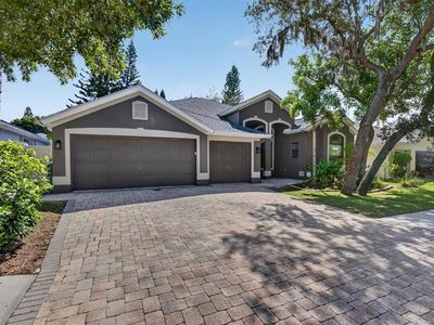 1809 LONGVIEW LANE