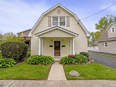 77 Livingston Ave