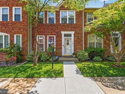 10209 Balsam Poplar Pl