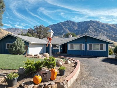 Property at 142 Pine Dr, Kernville, CA