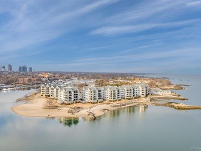 710 Davenport Avenue #8