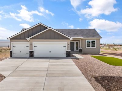 832 E Loma Dr