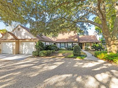 107 Arthur J Moore Dr