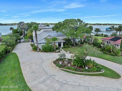 776 Riverside Dr