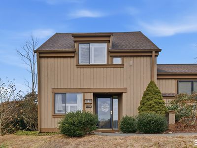 423 Heritage Village #A