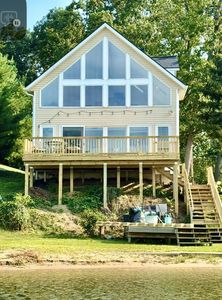 727 Treasure Island Dr