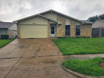 7533 Parkwood Ln