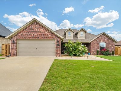 950 Sunset Ln
