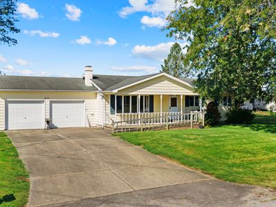 910 W Walnut Dr