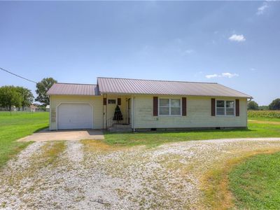 Property at 1030 W Country Rd, Columbus, KS
