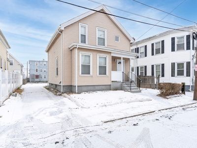 Property at 10 River Street Pl, Lynn, MA