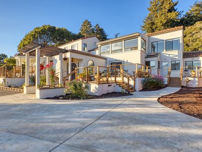 7433 Mesa Dr