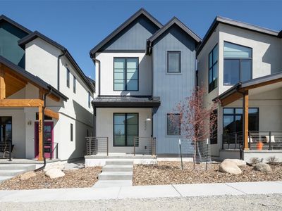 432 E Arkansas Street