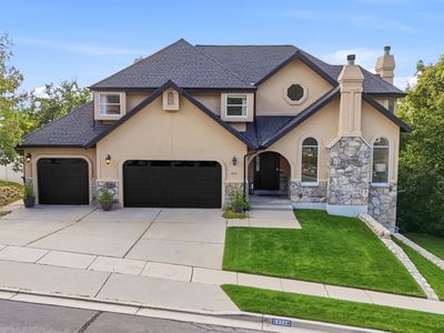 8450 S Dynasty Way