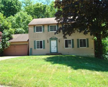 Property at 493 Park Ridge Dr, Munroe Falls, OH