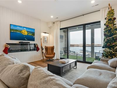 1035 Topsider Ln #516