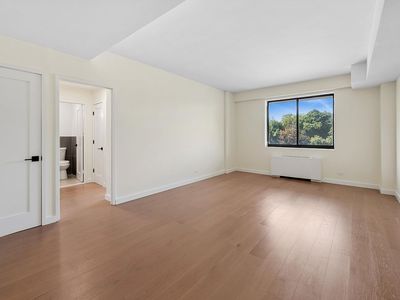 3671 Hudson Manor Ter APT 1A