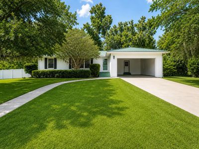 495 NE Fraleigh Dr
