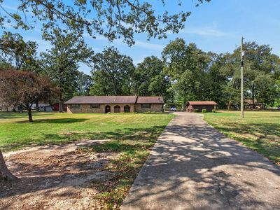 Property at 213 Andrews St, Hooks, TX