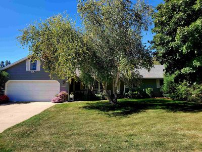 1407 Country Club Ln