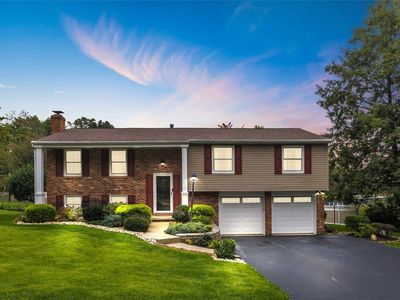 6 Greenview Dr
