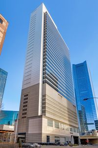 333 N Canal St APT 1306