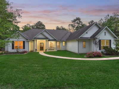 9058 Amelia Dr