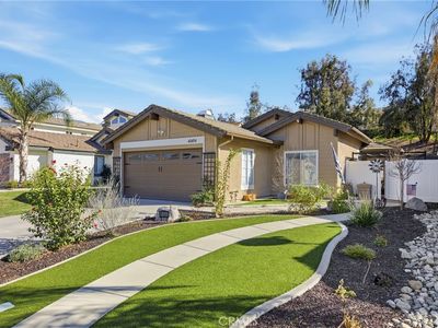 41454 Avenida De La Reina