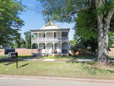 873 Main St