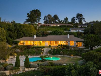 19 Caballeros Rd