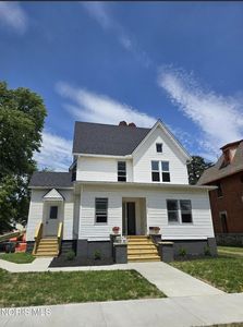 220 W Tiffin St